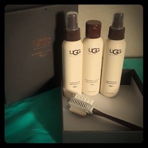 Ugg  sheepskin cleaner/protector